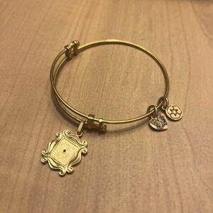 FRIENDS TV Show - Gold Picture Frame Charm Bangle Bracelet